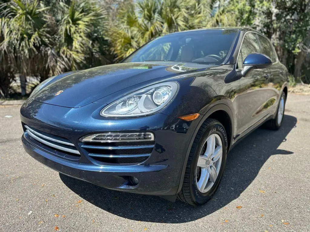 Porsche Cayenne Gallery Image