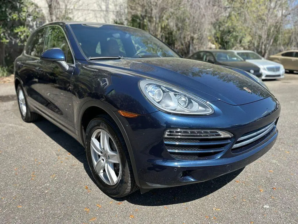 Porsche Cayenne Gallery Image